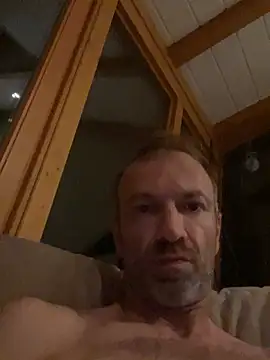 Snapshot of NickHarley69 chatting on 07/03/26, 09:32 NickHarley69 online show from 07/03/26, 09:32