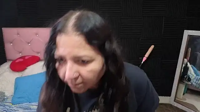 katifoxx online show from 04/12/26, 04:56