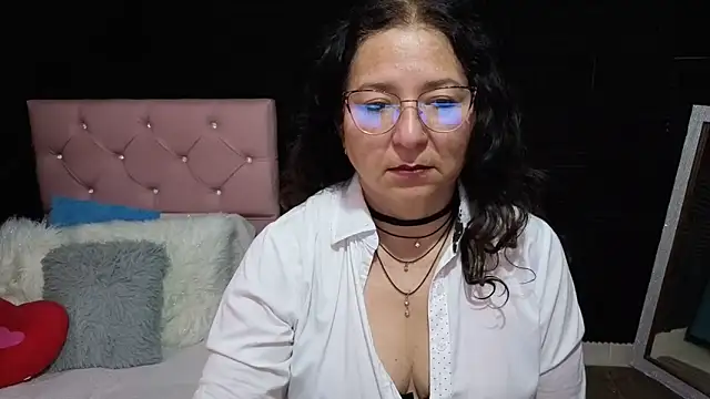 katifoxx online show from 05/11/26, 04:04