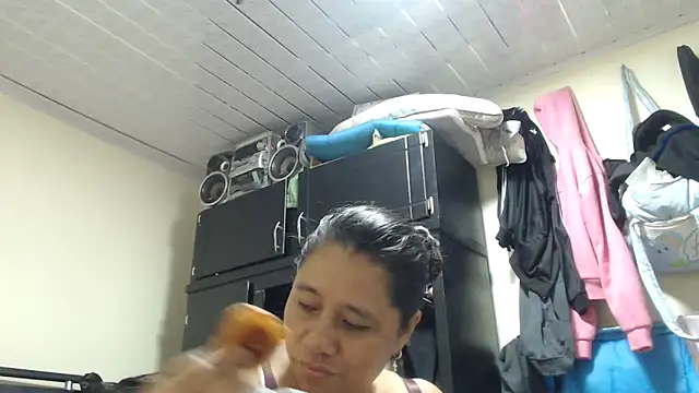 adrixxx38 online show from 04/16/26, 12:44