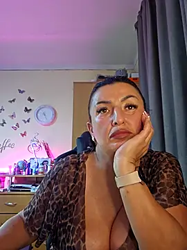 Hotangel75 online show from 10/31/25, 06:53