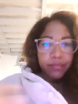 Snapshot of mila38 chatting on 12/13/25, 10:26 mila38 online show from 12/13/25, 10:26