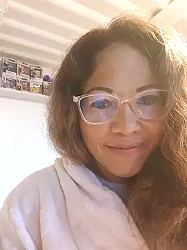 Snapshot of mila38 chatting on 12/14/25, 05:51 mila38 online show from 12/14/25, 05:51