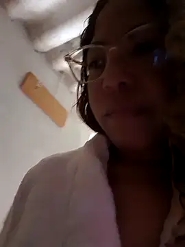 Snapshot of mila38 chatting on 12/16/25, 09:47 mila38 online show from 12/16/25, 09:47