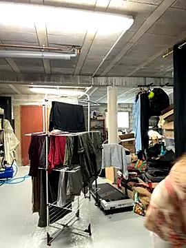 Clara-xoxo online show from 11/04/25, 02:16