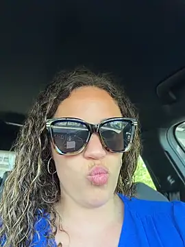 Clara-xoxo online show from 05/28/26, 08:22