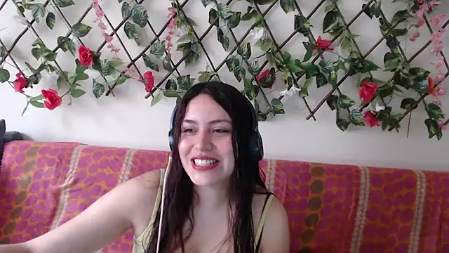 Snapshot of Jack_Emily1 chatting on 09/10/25, 05:24 Jack Emily1 online show from 09/10/25, 05:24