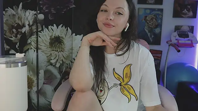 makiyahbelle online show from 11/27/25, 10:28