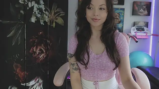 makiyahbelle online show from 12/16/25, 06:18