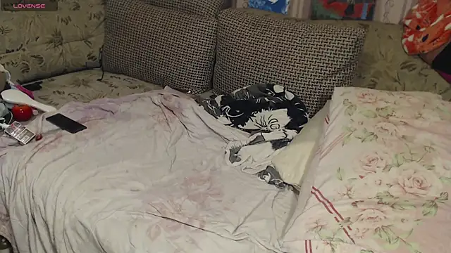 Snapshot of FancyLily chatting on 02/01/25, 06:40 FancyLily online show from 02/01/25, 06:40