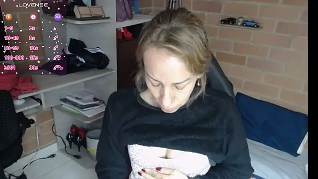 cristin doll  online show from 07/11/26, 07:27
