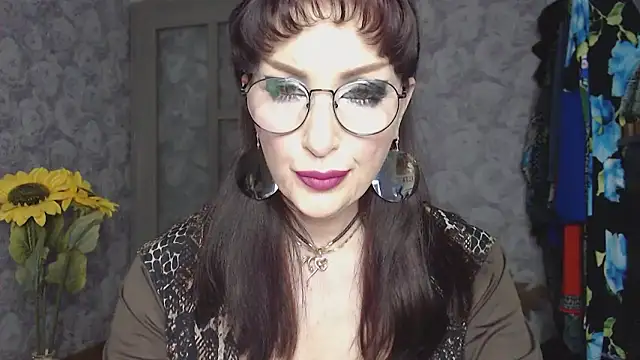 Snapshot of Aziza1 chatting on 05/12/26, 01:30 Aziza1 online show from 05/12/26, 01:30