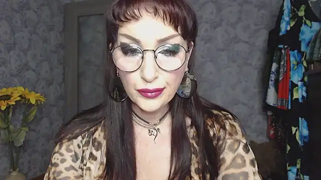 Snapshot of Aziza1 chatting on 06/16/26, 02:30 Aziza1 online show from 06/16/26, 02:30