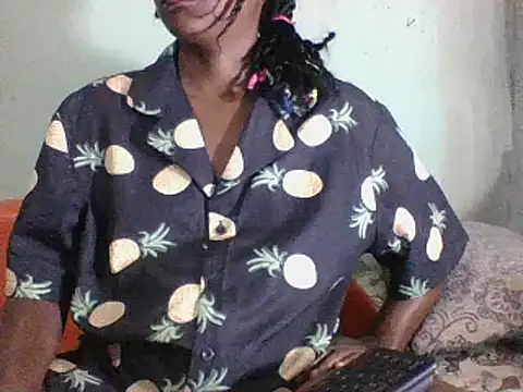 Hamie sexy online show from 02/19/25, 03:16