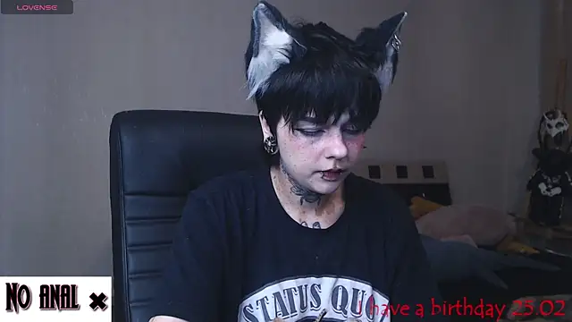 Snapshot of Dark__Elf chatting on 02/02/25, 10:17 Dark Elf online show from 02/02/25, 10:17