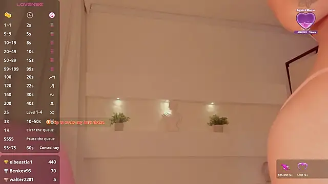 Snapshot of AshleyRoys chatting on 02/21/25, 09:32 AshleyRoys online show from 02/21/25, 09:32