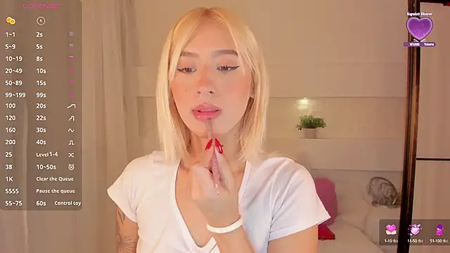 Snapshot of AshleyRoys chatting on 02/27/25, 02:54 AshleyRoys online show from 02/27/25, 02:54