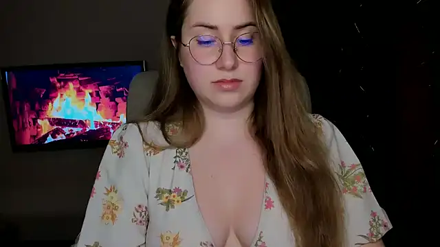 SeasonalSomeone online show from 03/18/25, 07:42