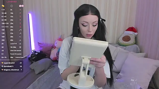 Snapshot of youreyesrgasm chatting on 01/12/25, 11:17 youreyesrgasm online show from 01/12/25, 11:17