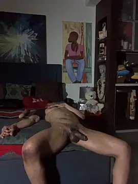 Snapshot of sashamate chatting on 03/22/25, 10:17 sashamate online show from 03/22/25, 10:17