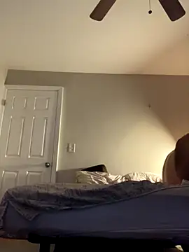 Snapshot of sashamate chatting on 11/08/25, 08:47 sashamate online show from 11/08/25, 08:47