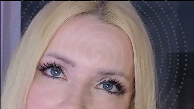 Snapshot of BowToYourWeakness chatting on 11/24/25, 07:46 BowToYourWeakness online show from 11/24/25, 07:46