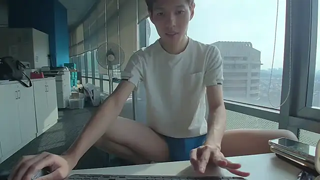 andrewooi online show from 11/01/25, 01:18