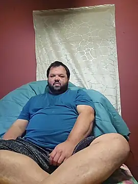 Snapshot of Strongbutgentle36 chatting on 11/15/25, 07:49 Strongbutgentle36 online show from 11/15/25, 07:49