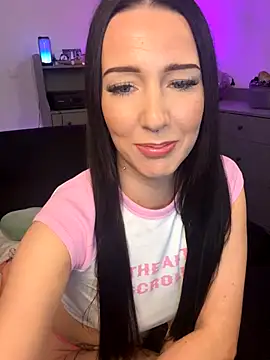 Trixie-Tainted online show from 11/20/25, 06:18