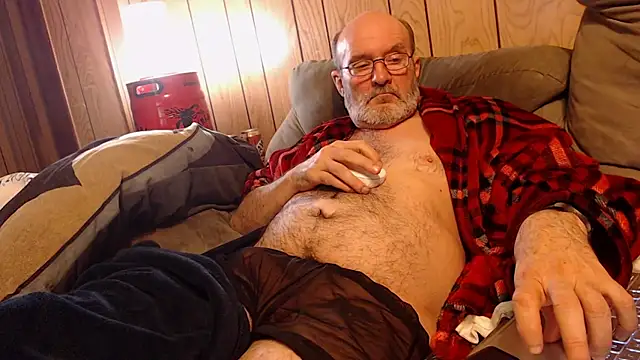 Snapshot of snickers1 chatting on 02/25/26, 01:48 snickers1 online show from 02/25/26, 01:48