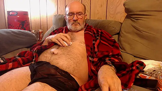 Snapshot of snickers1 chatting on 02/26/26, 06:01 snickers1 online show from 02/26/26, 06:01