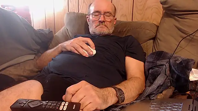 snickers1 online show from 04/12/26, 02:11