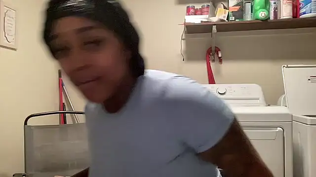 Creamesensation online show from 10/25/25, 08:36