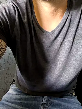 Leo Big online show from 01/20/25, 04:34