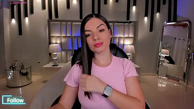 Snapshot of MorganHicks chatting on 12/05/25, 07:54 MorganHicks online show from 12/05/25, 07:54