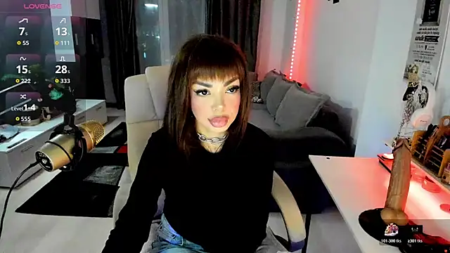 Miss kay1111 online show from 11/18/25, 03:27