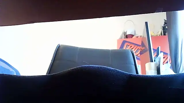 opreatiby online show from 04/03/26, 01:09