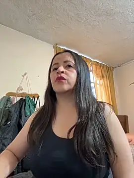 latinfemale online show from 12/16/25, 08:47