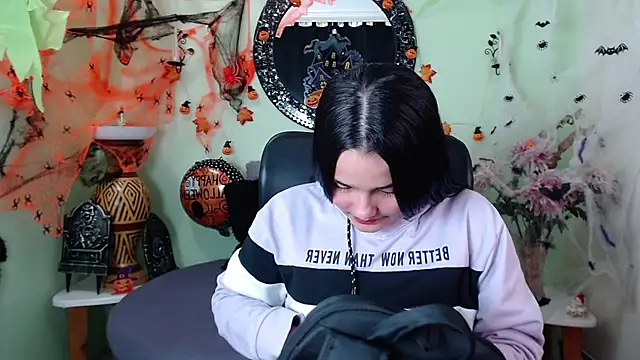 DestinyHills online show from 10/27/25, 12:09