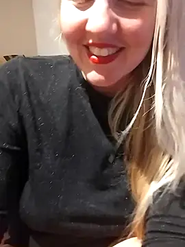 Mllesha74000 online show from 12/15/25, 07:07