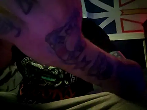 canadacockinme online show from 11/26/25, 08:04