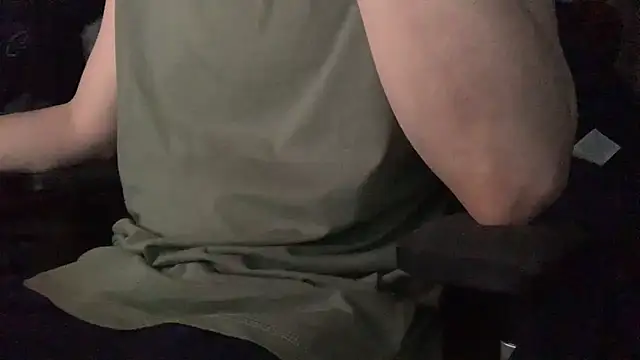 Snapshot of relix1 chatting on 05/19/26, 04:46 relix1 online show from 05/19/26, 04:46