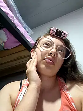 linda-schmidt online show from 12/28/24, 02:22
