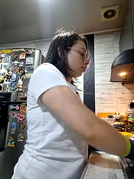 linda-schmidt online show from 04/20/26, 02:03