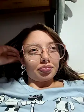 linda-schmidt online show from 04/21/26, 01:07