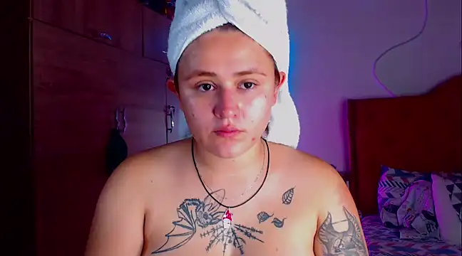 laurabeck online show from 12/10/24, 07:22