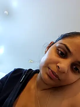 Snapshot of DirtySnowball69 chatting on 12/05/24, 06:43 DirtySnowball69 online show from 12/05/24, 06:43