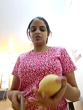 Snapshot of DirtySnowball69 chatting on 02/08/25, 04:14 DirtySnowball69 online show from 02/08/25, 04:14