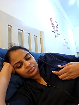 Snapshot of DirtySnowball69 chatting on 02/19/25, 06:00 DirtySnowball69 online show from 02/19/25, 06:00