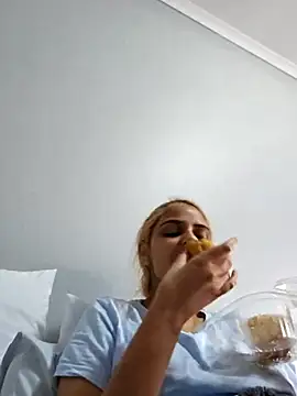 Snapshot of DirtySnowball69 chatting on 10/03/25, 12:02 DirtySnowball69 online show from 10/03/25, 12:02